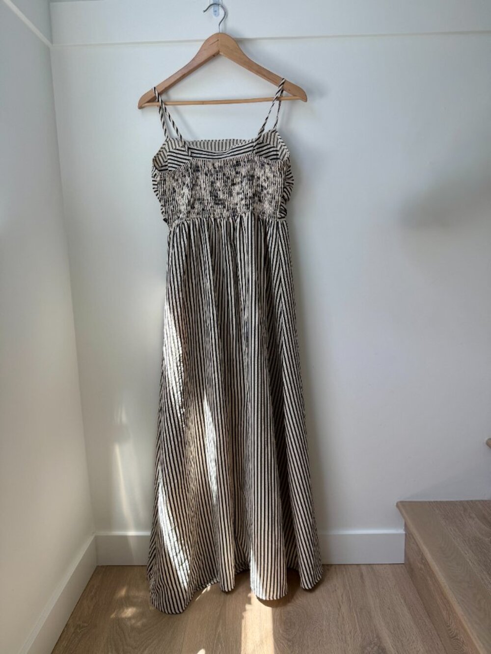 Boho Striped Smocked Maxi Dress Size Large Seersucker A-Line Long Dress - Picture 3 of 4